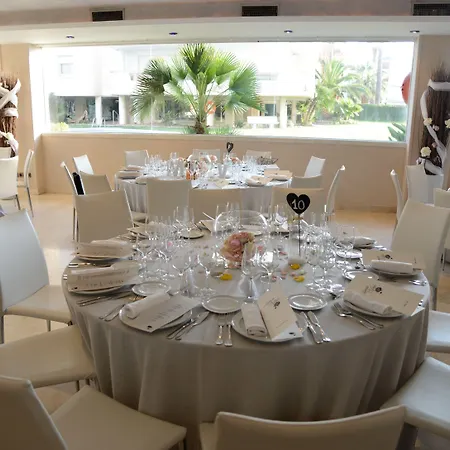 Mediterraneo Aparthotel 4*