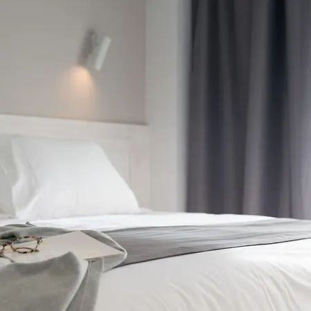 Aparthotel Mediterraneo 4*