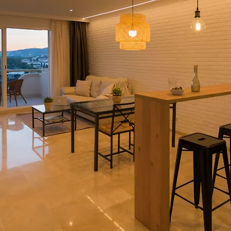 Aparthotel Mediterraneo 4*