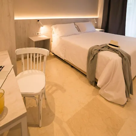 Aparthotel Mediterraneo 4*
