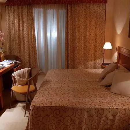 Aparthotel Mediterraneo Sitges