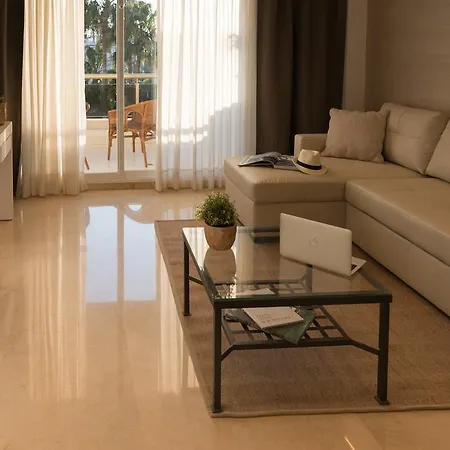 Mediterraneo Apartahotel 4*