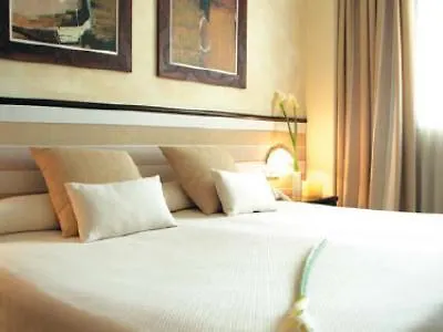 Mediterraneo 4*