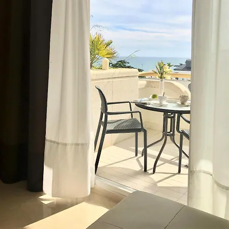 Aparthotel Mediterraneo
